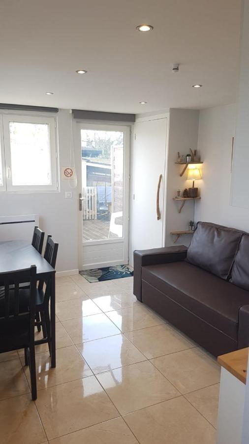 Maisonnette Bois Flottes Salles  Exteriör bild
