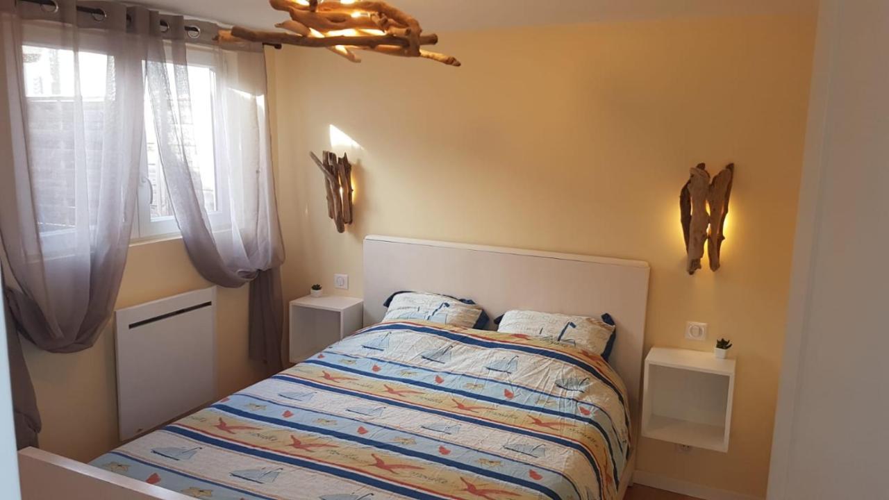 Maisonnette Bois Flottes Salles  Exteriör bild