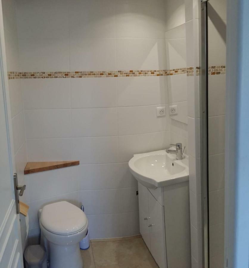Maisonnette Bois Flottes Salles  Exteriör bild